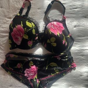 Bra and panty set. Size 36D and panty 6